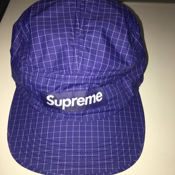 Supreme hat - Picture 2 of 4